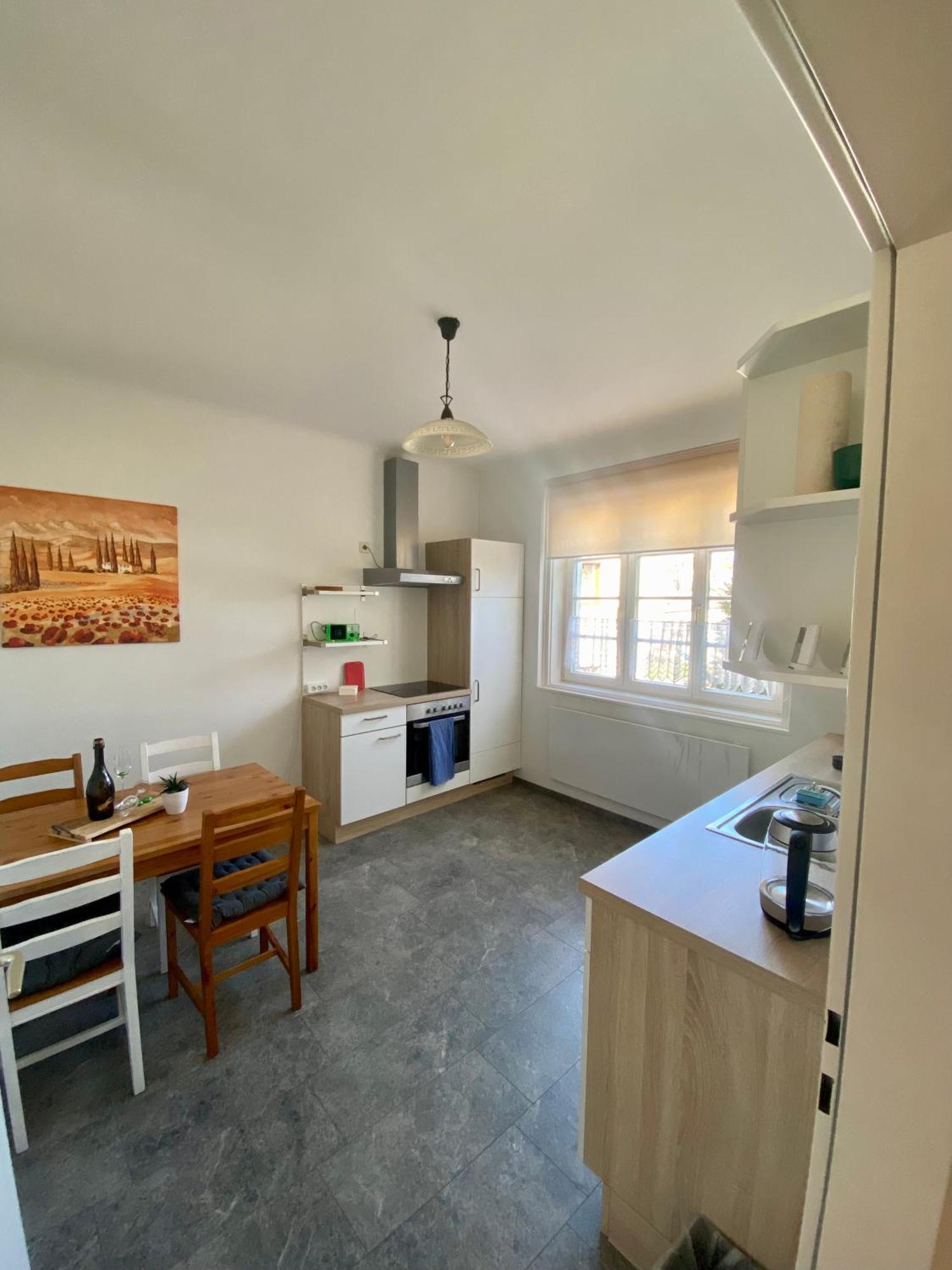 City Retreat In Eisenstadt Zentrum Экстерьер фото